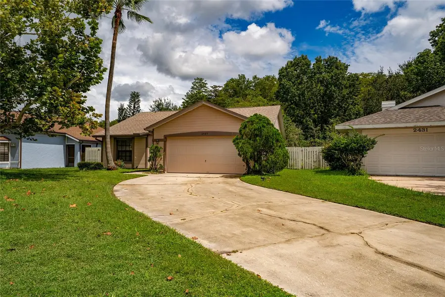 2425 Pewter Court, Orlando, FL 32837 - Image #2