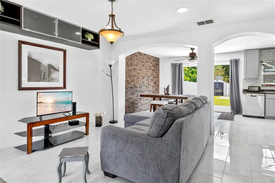 1425 Carey Glen Circle, Orlando, FL 32824 - Image #3