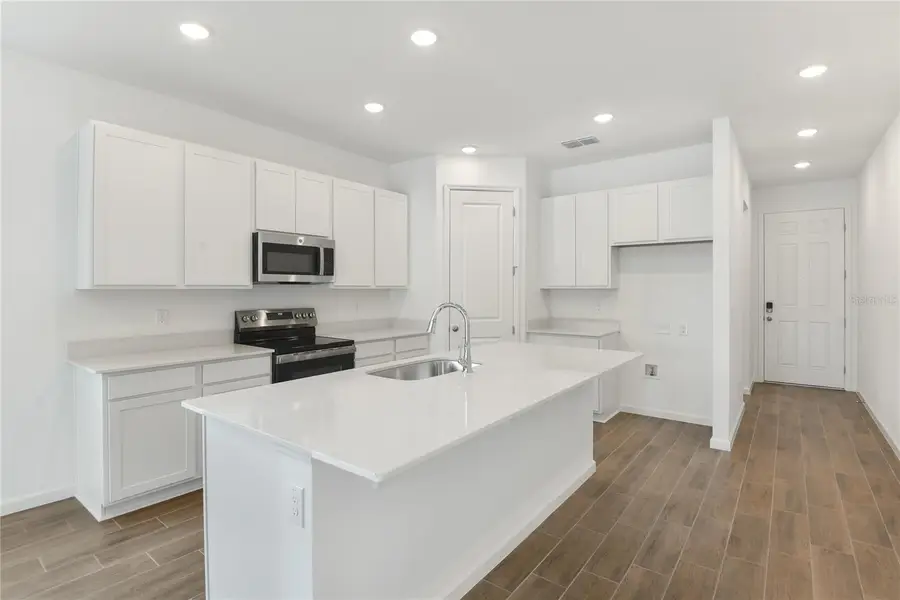 324 Alexandrite Street, Deland, FL 32720 - Image #3