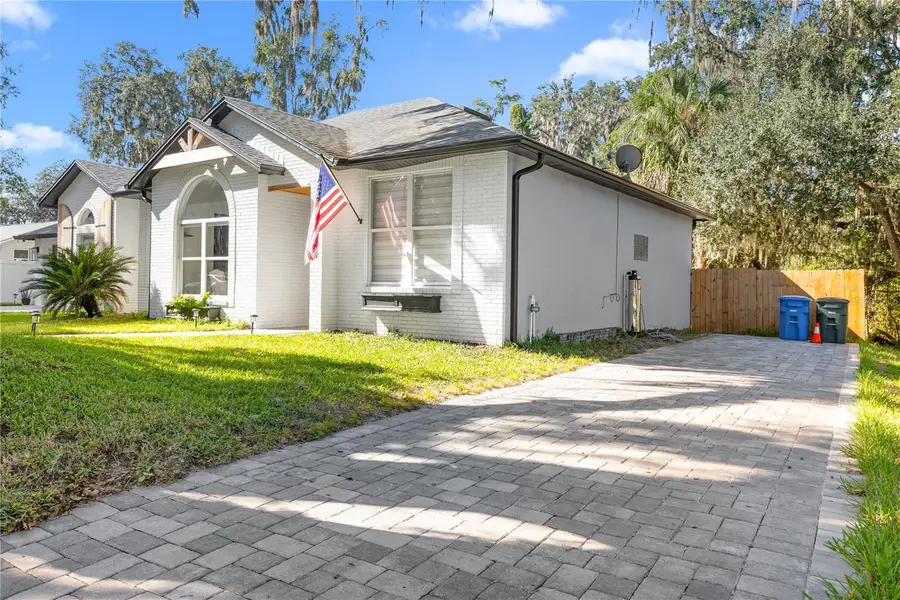 297 N Lake Jessup Avenue, Oviedo, FL 32765 - Image #3