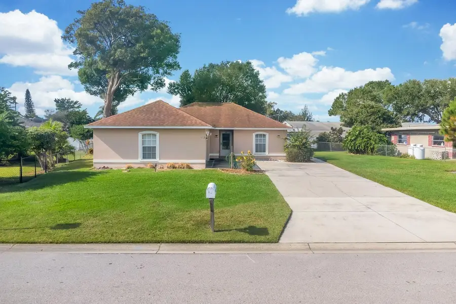 12 Delaware Avenue, Saint Cloud, FL 34769 - Image #3