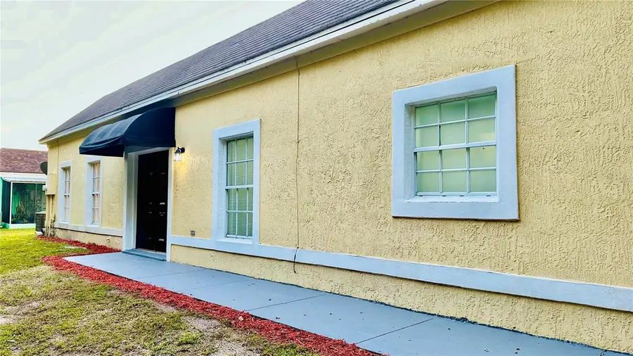 1031 Universal Rest Place, Kissimmee, FL 34744 - Image #2