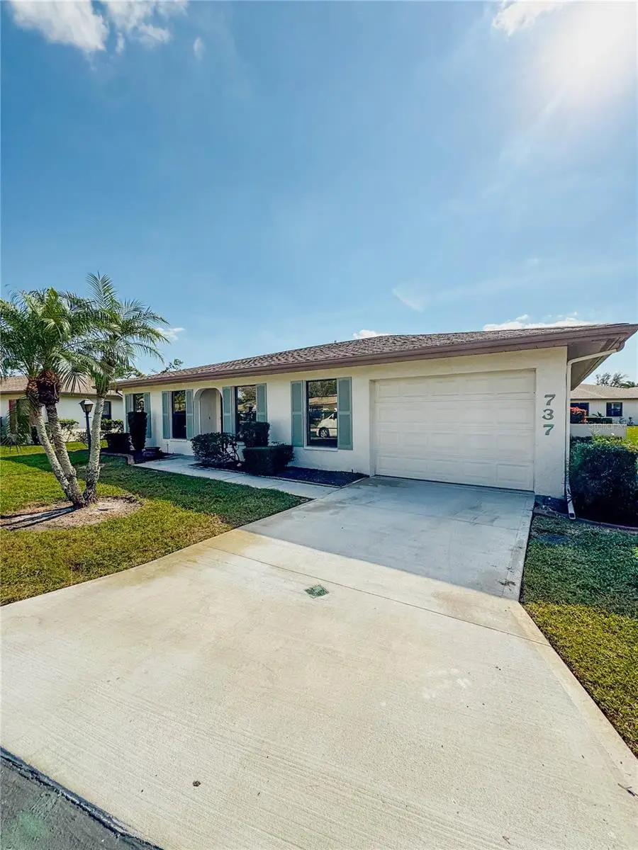 737 Vivienda West Boulevard #26, Venice, FL 34293 - Image #2