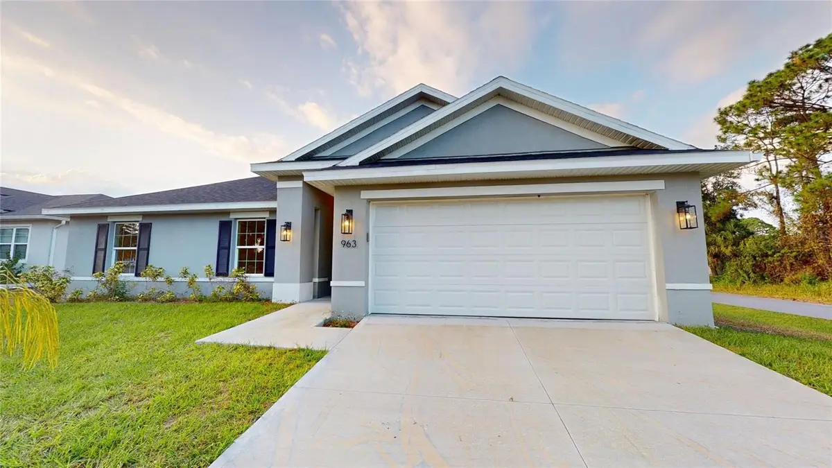 963 Sareta Street Se, Palm Bay, FL 32909 - Image #1