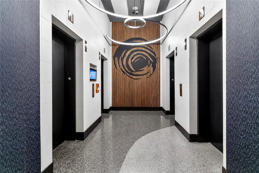 155 S Court Avenue #2403, Orlando, FL 32801 - Image #2