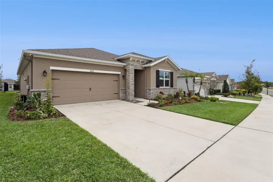 8016 Penrose Place, Wildwood, FL 34785 - Image #2