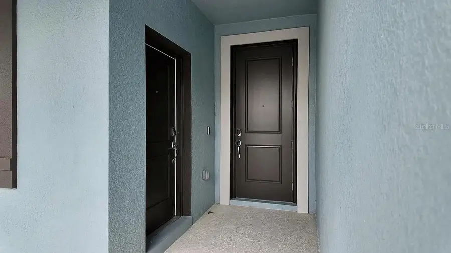 965 Waterfall Boulevard, Davenport, FL 33837 - Image #2