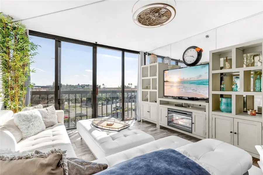 255 Dolphin Point #407, Clearwater Beach, FL 33767 - Image #3