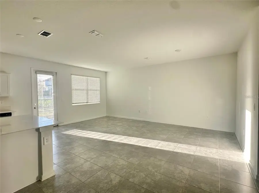 390 Bogey Drive, Davenport, FL 33896 - Image #2