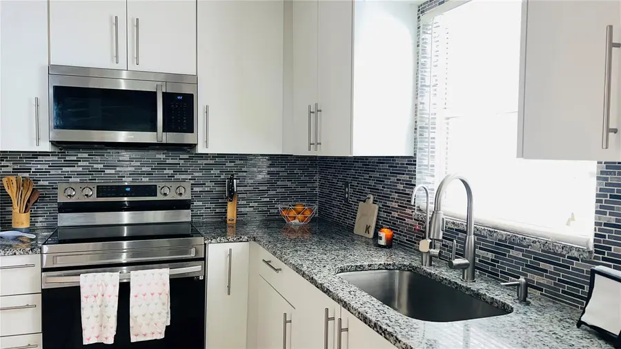 7844 Sagebrush Place, Orlando, FL 32822 - Image #3