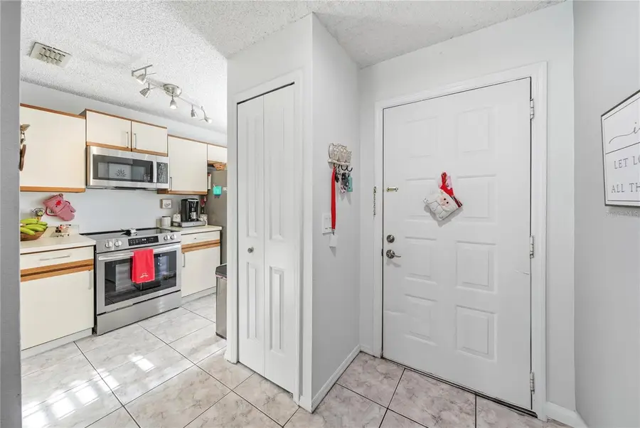 38 Silver Swan Court, Kissimmee, FL 34743 - Image #3