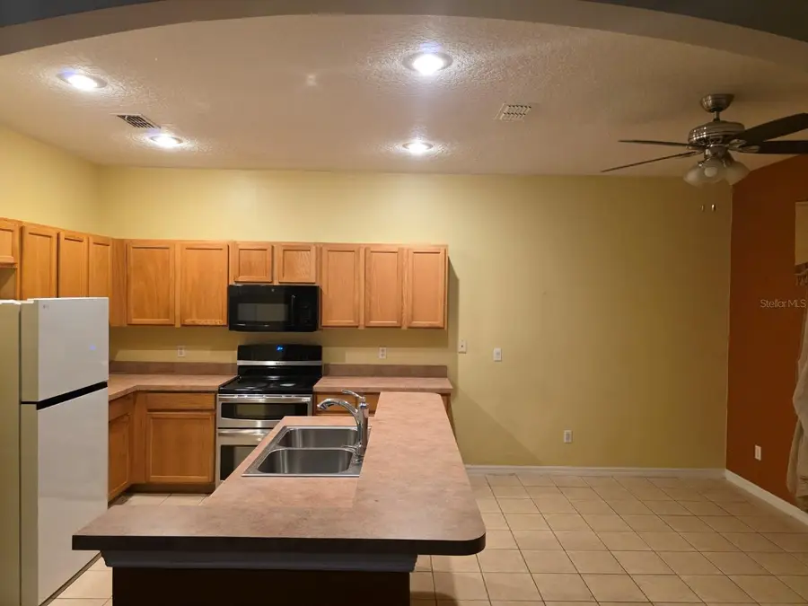 2711 Star Grass Circle, Kissimmee, FL 34746 - Image #2