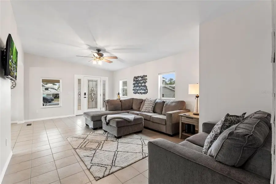 160 Eagle Ct, Davenport, FL 33837 - #2