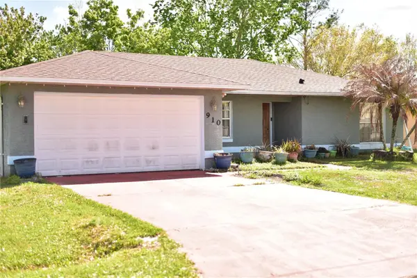 910 Louvre Court, KISSIMMEE, FL 34759