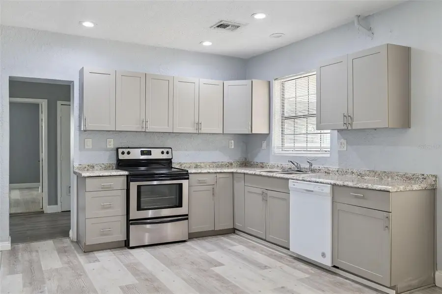 110 E Lauren Court, Fern Park, FL 32730 - #3