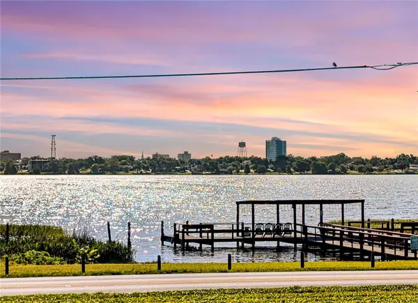 333 Lake Howard Drive Nw #212A, WINTER HAVEN, FL 33880