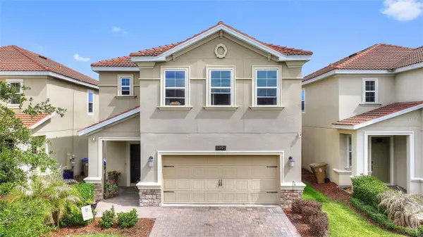 8995 Fluffy Lie Court, DAVENPORT, FL 33896