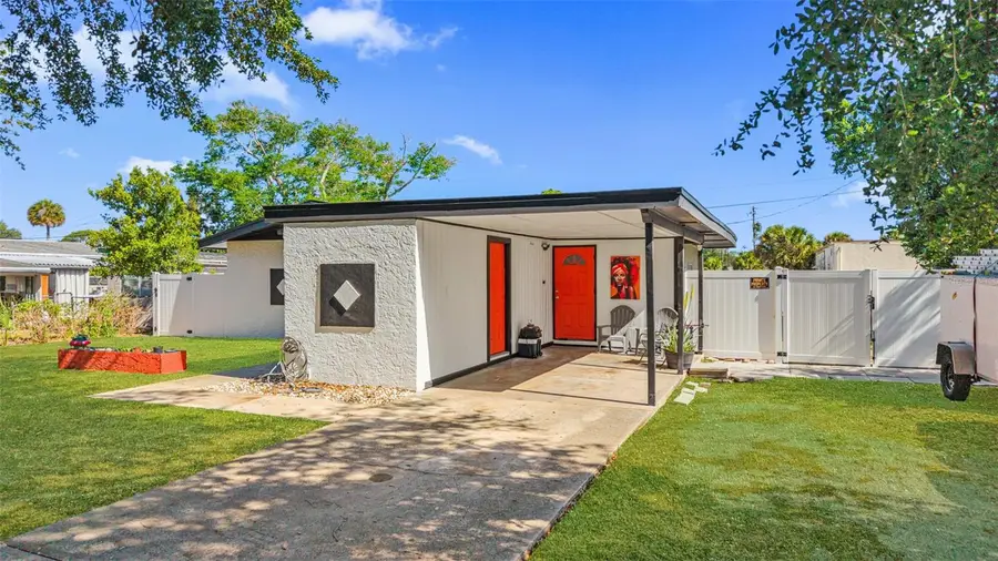 1042 W Hillcrest Drive, Cocoa, FL 32922 - #2