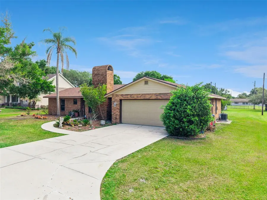 1081 Salsona Avenue, Kissimmee, FL 34744 - #3