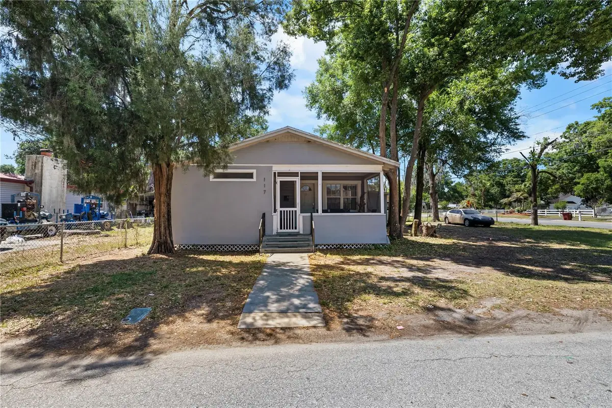 117 W Strickland Street, Plant City, FL 33563 - #1