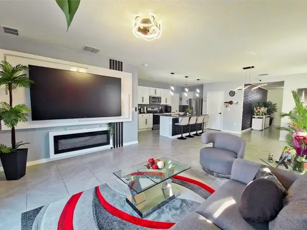 1292 Cascades Avenue, DAVENPORT, FL 33837
