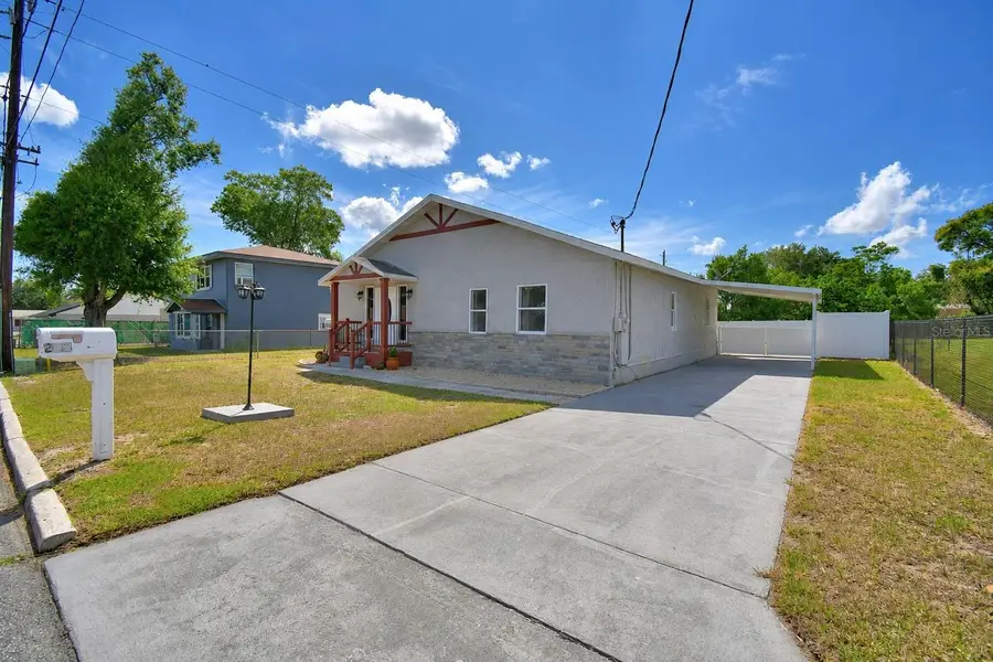 208 Center Street, Auburndale, FL 33823 - #3