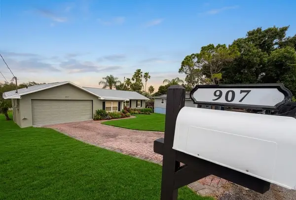 907 Valentina Drive, DUNDEE, FL 33838