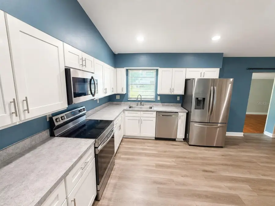 910 W 8th Street, Lakeland, FL 33805 - #2