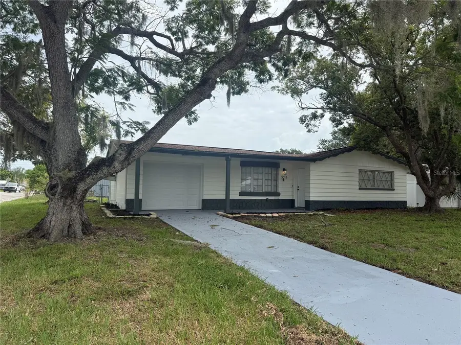3019 Lloyd Drive, Holiday, FL 34691 - #3