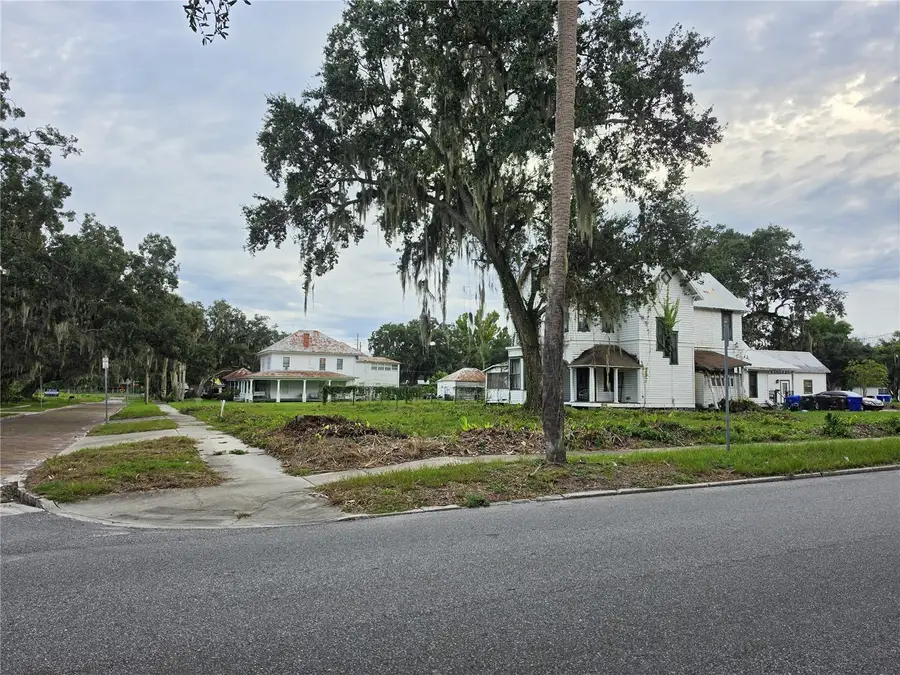 206 S Vernon Avenue, Kissimmee, FL 34741 - #2
