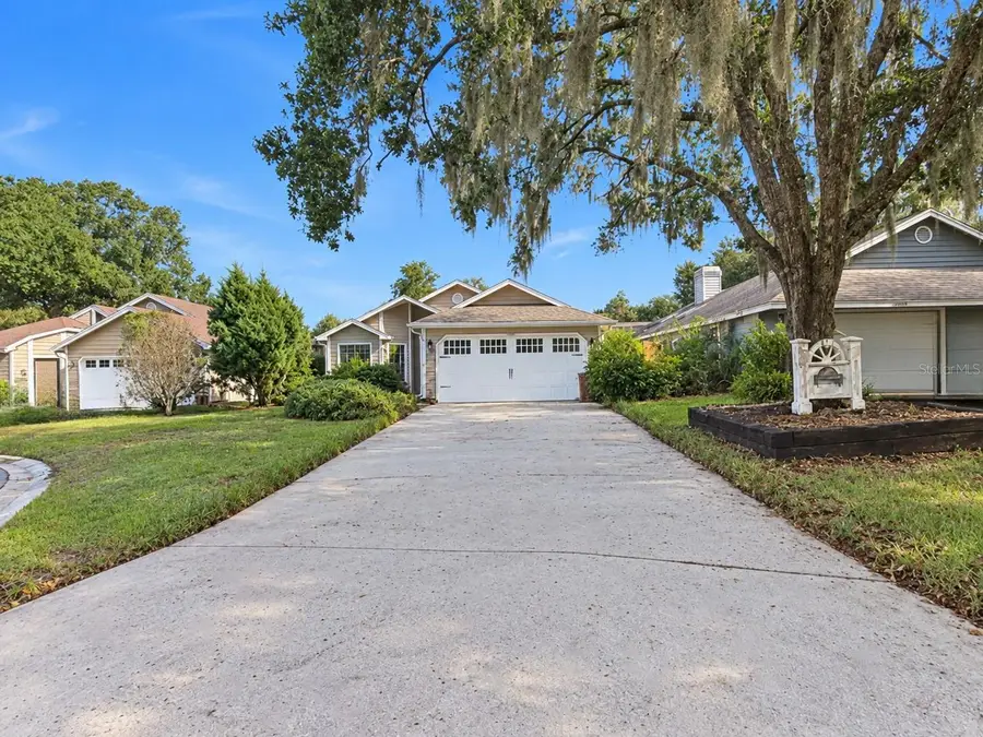 1446 Walden Oaks Place, Plant City, FL 33563 - #2