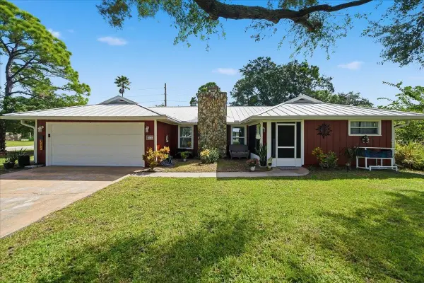 301 Columbus Street, SEBASTIAN, FL 32958