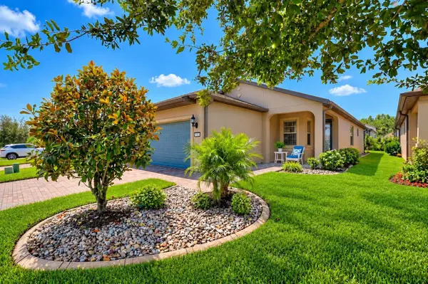 1032 Salamanca Place, DAVENPORT, FL 33837