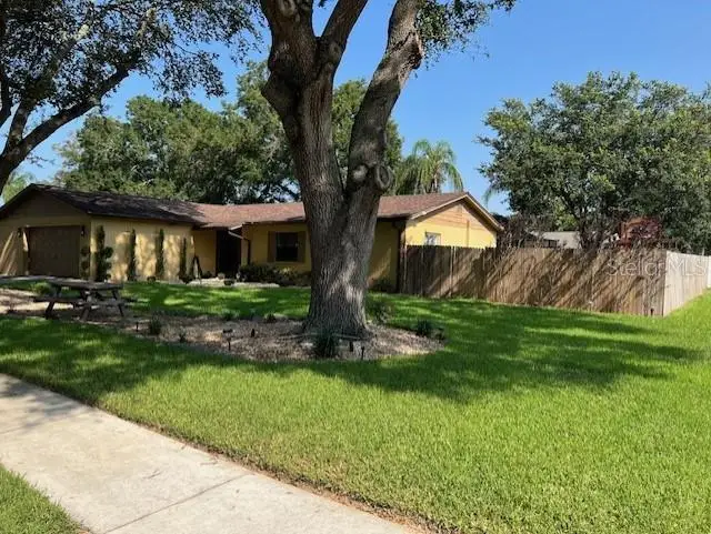 4601 Huntsman Court, Tampa, FL 33624 - Image #3