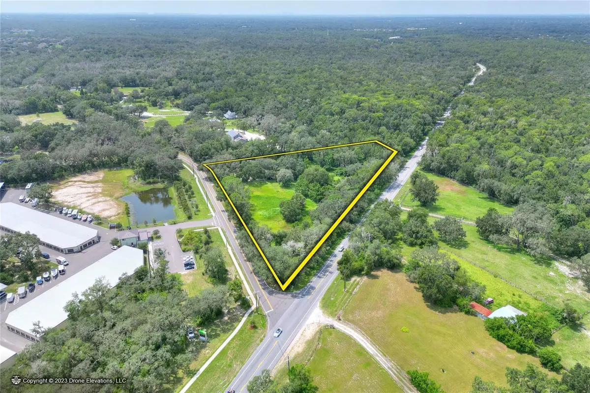 5226 Lithia Springs Road, Lithia, FL 33547 - Image #1