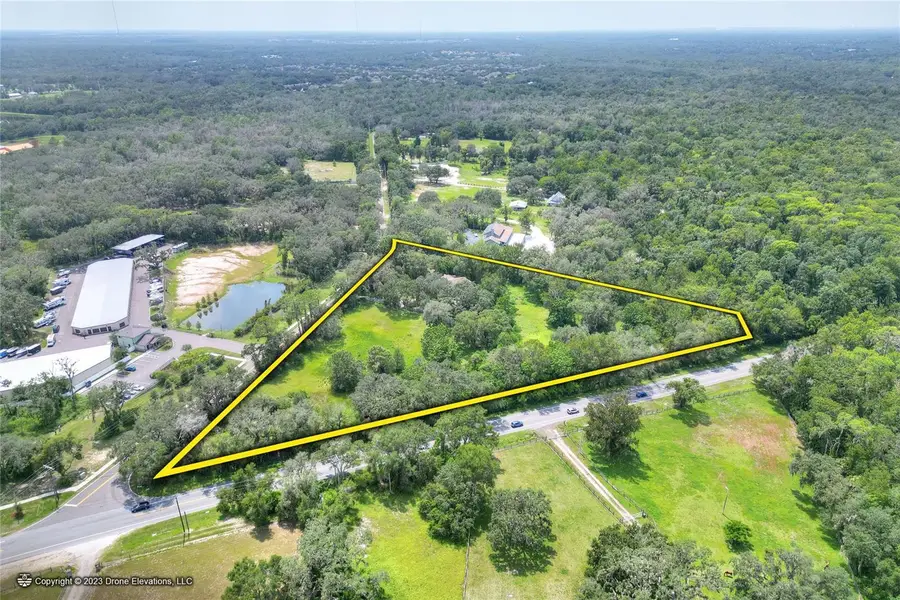 5226 Lithia Springs Road, Lithia, FL 33547 - Image #2