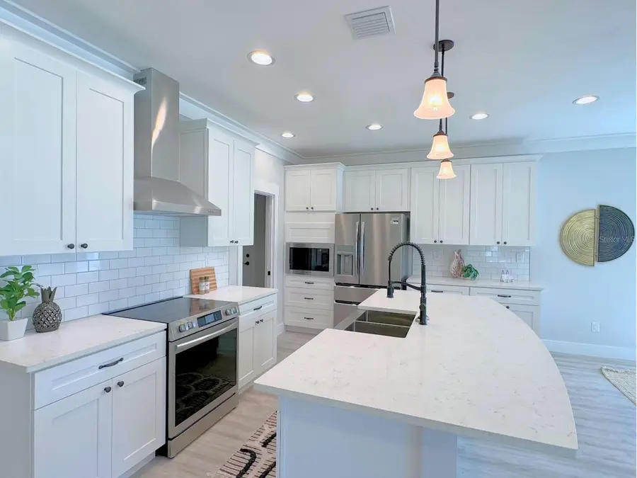 18390 Fremont Avenue, Port Charlotte, FL 33954 - Image #3