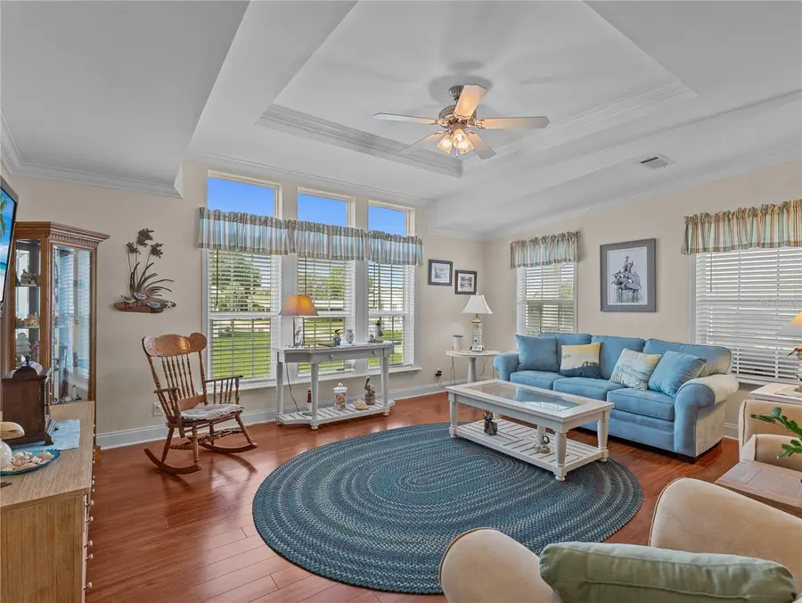 10054 Collingwood Avenue, Dade City, FL 33525 - Image #2