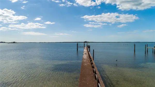 1129 Victoria Drive, DUNEDIN, FL 34698