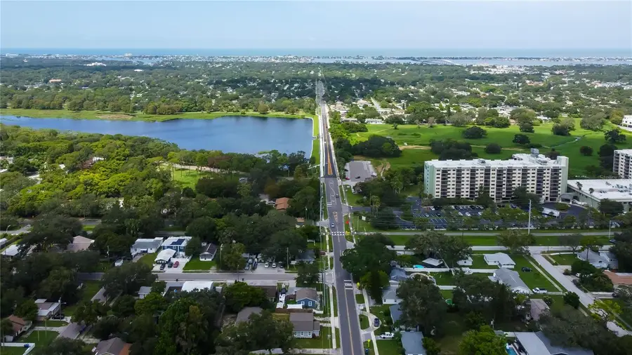 911 8th Avenue Sw, Largo, FL 33770 - Image #3