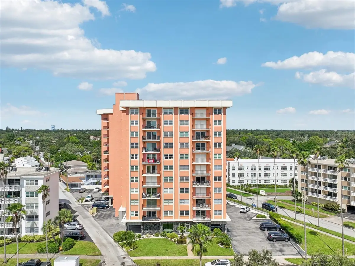 1120 N Shore Drive Ne #903, Saint Petersburg, FL 33701 - Image #1