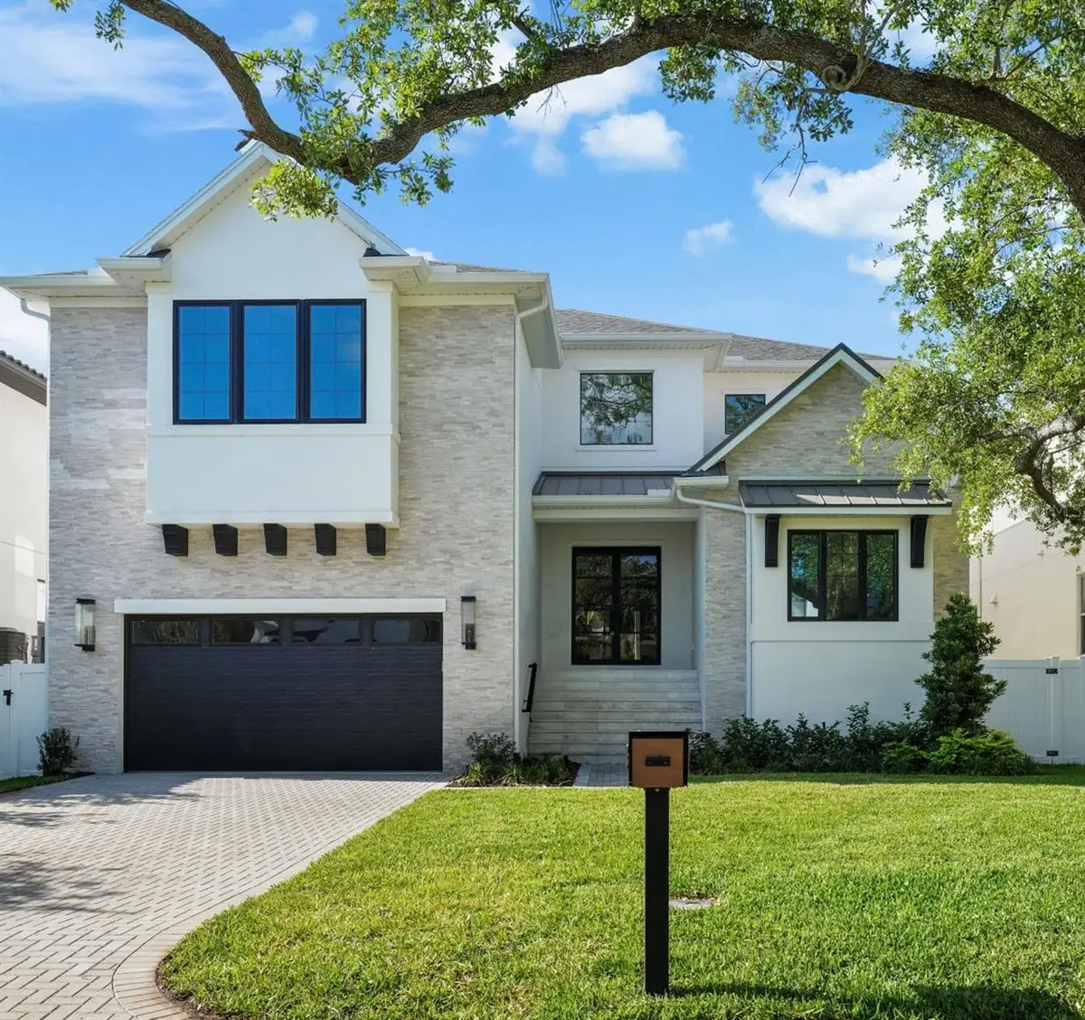 5024 W Dickens Avenue, Tampa, FL 33629 - Image #1