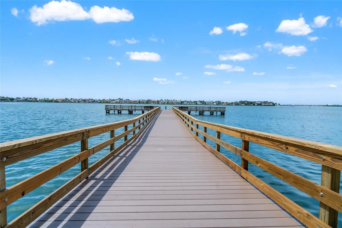 5200 Brittany Drive S #1202, Saint Petersburg, FL 33715 - Image #1