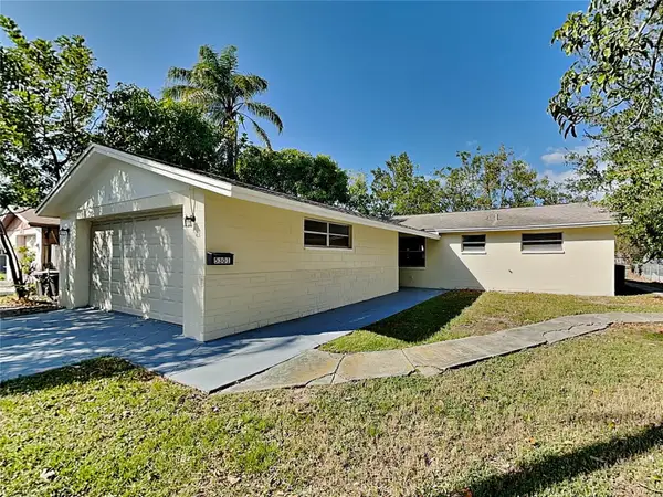 5301 82nd Avenue N, PINELLAS PARK, FL 33781