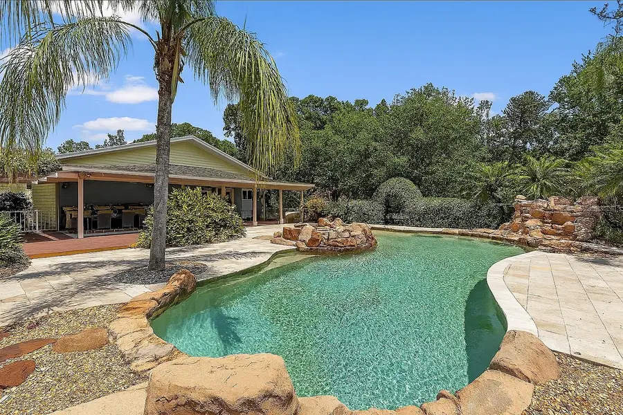 2501 Rustic Oaks Drive, Lutz, FL 33559 - Image #2