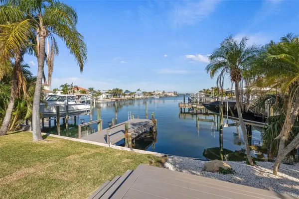 475 Island Way, CLEARWATER BEACH, FL 33767