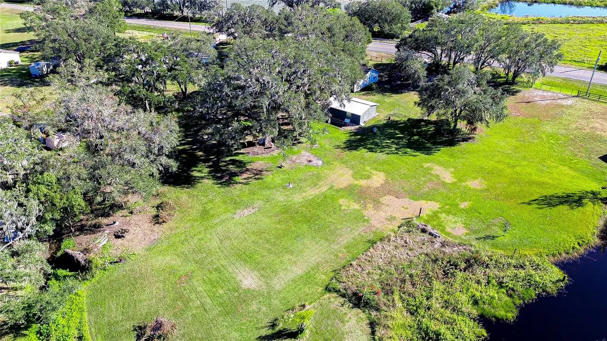 1406 E Knights Griffin Road, Plant City, FL 33565 - Image #1