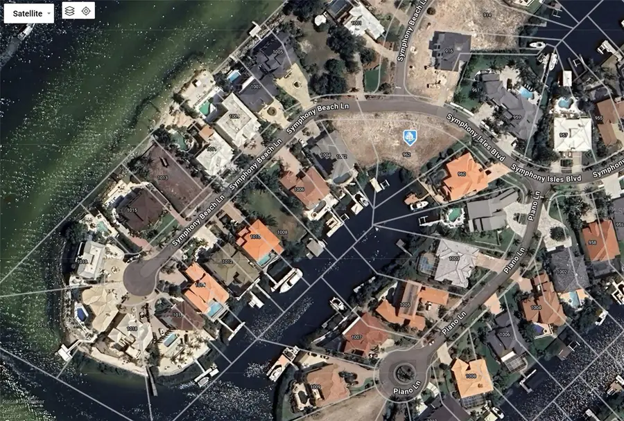 962 Symphony Isles Boulevard, Apollo Beach, FL 33572 - Image #3