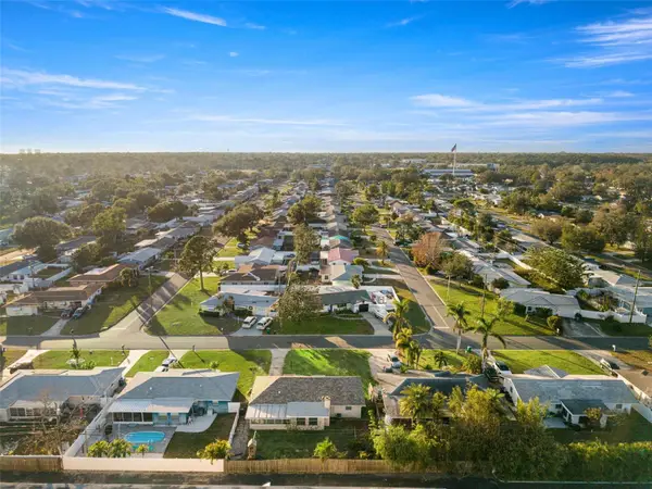 9167 108th Street, SEMINOLE, FL 33772