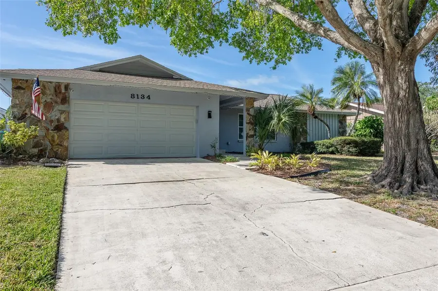 8134 Bayshore Drive, Seminole, FL 33776 - Image #2